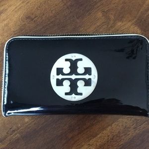 Tory Burch wallet